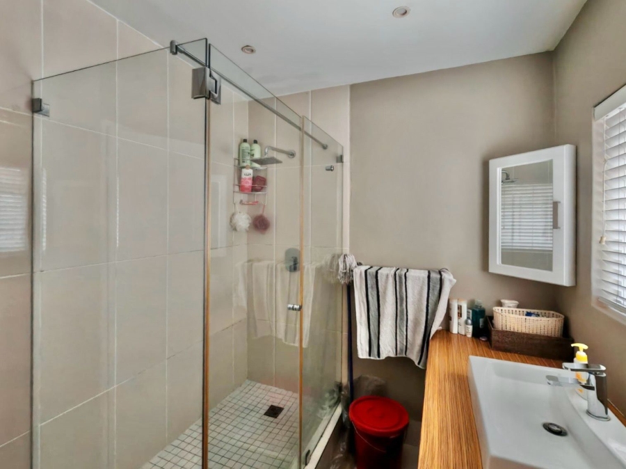 2 Bedroom Property for Sale in Kenilworth Western Cape